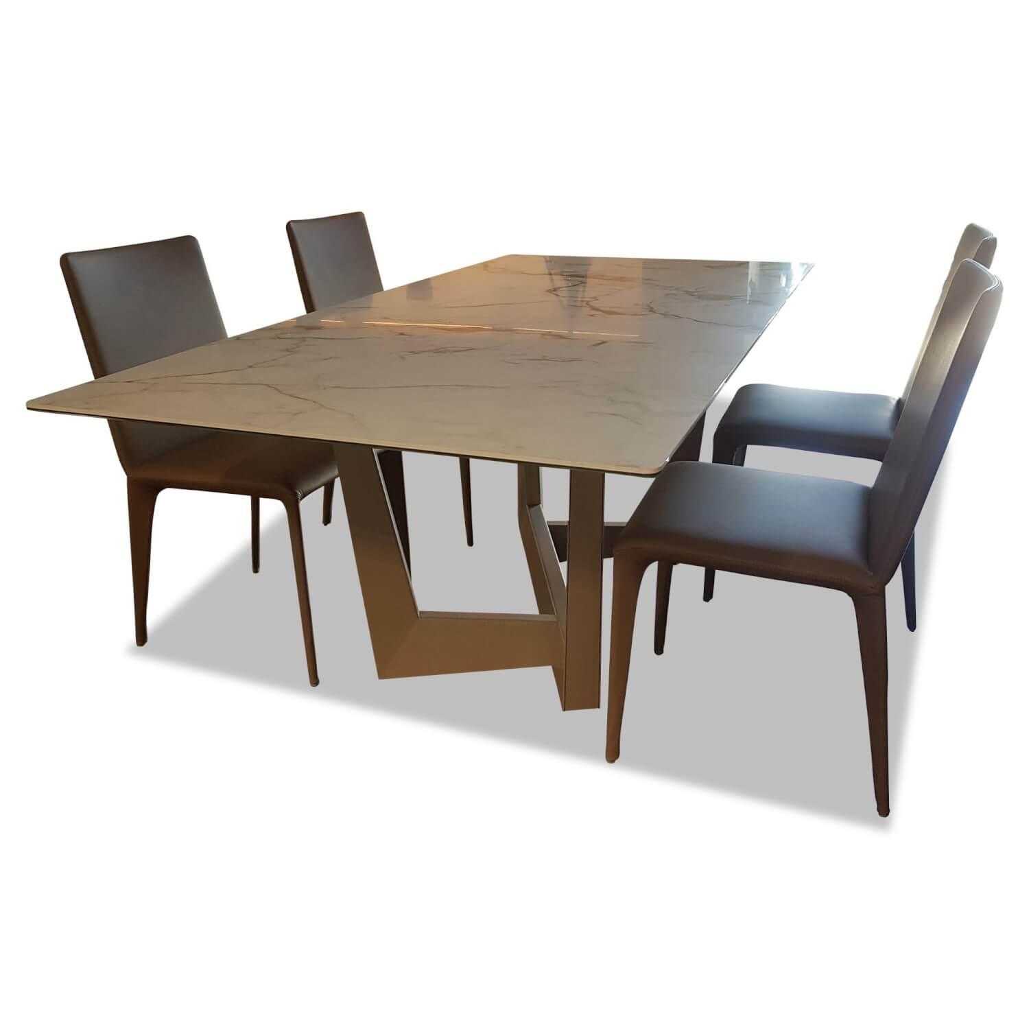 Essgruppe Art 4you 200 Tisch Mit 4 Stuhlen Bonaldo Stuhle Gunstig Kaufen Mobelfirst