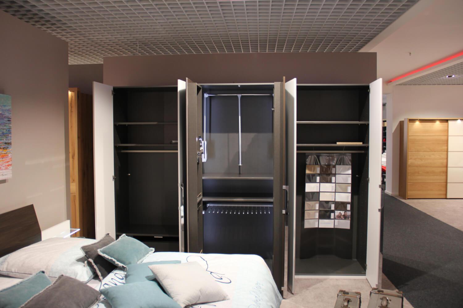 Schlafzimmer Concept Me Doppelbett mit Kleiderschrank | BETTEN | MöbelFirst