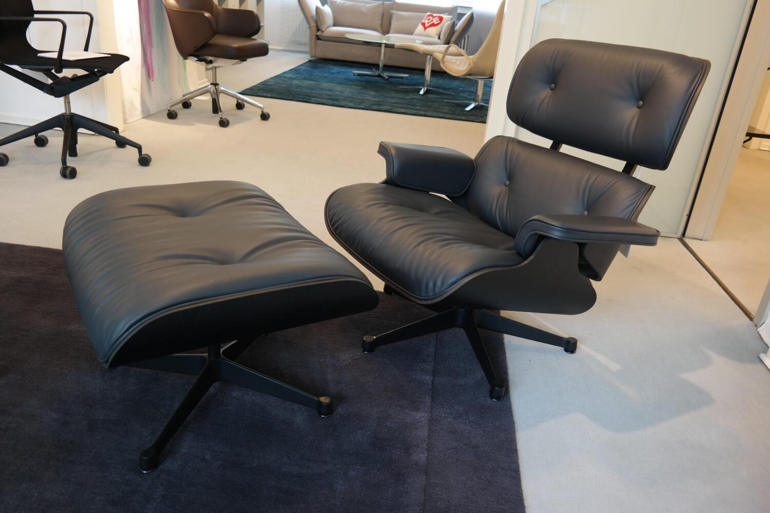 Sessel Lounge Chair Leder Premium Asphalt Grau mit Ottomane neue Maße
