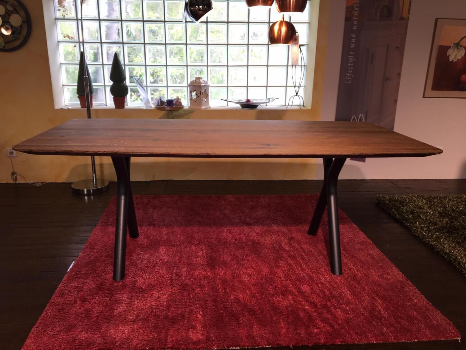 Esstisch 3150 Bootsform Eiche Massiv Geölt Gestell Schwarz