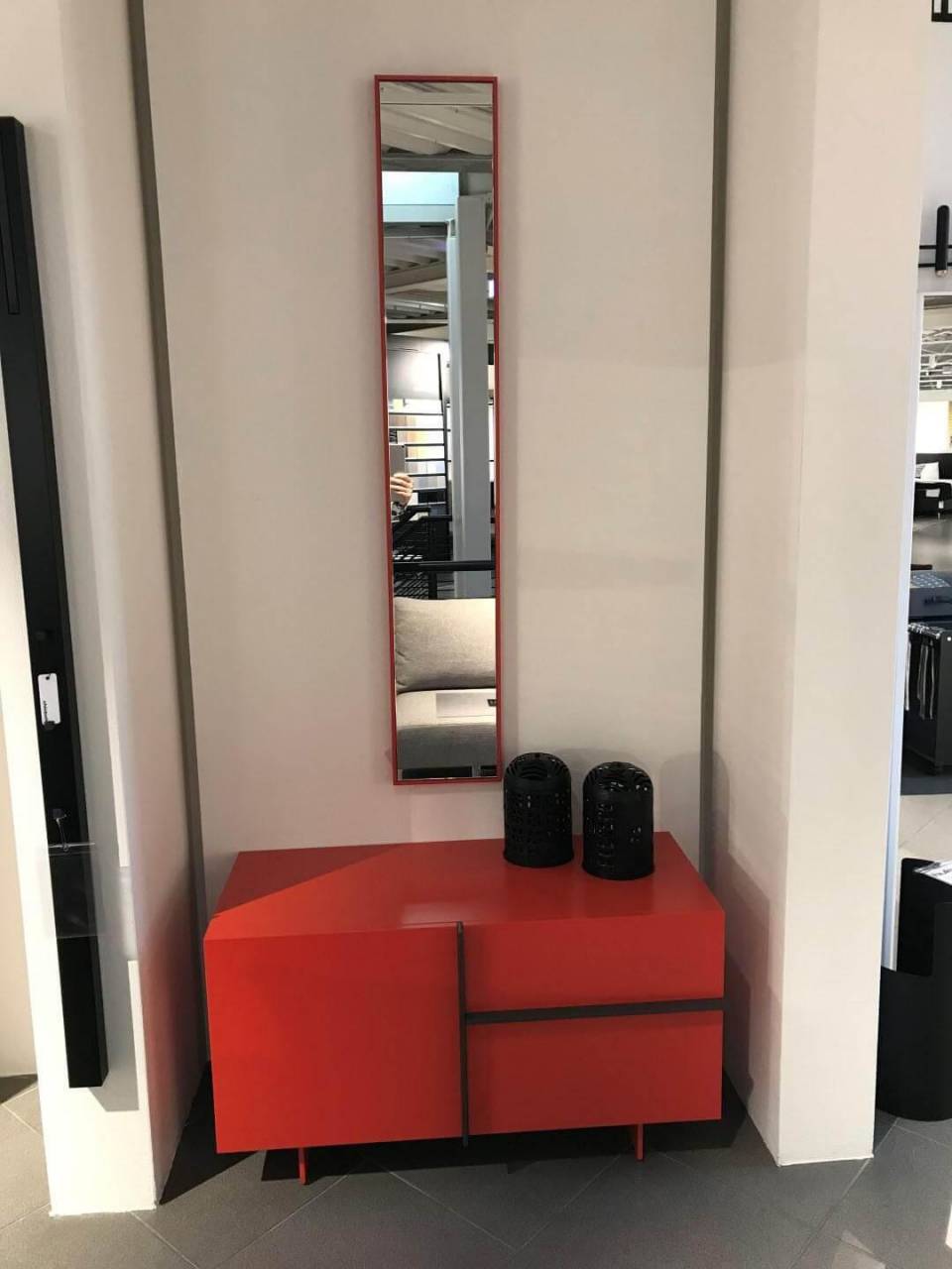 Kommode Fields Lack Koralle 32 Rot mit Spiegel – Schönbuch – Schränke